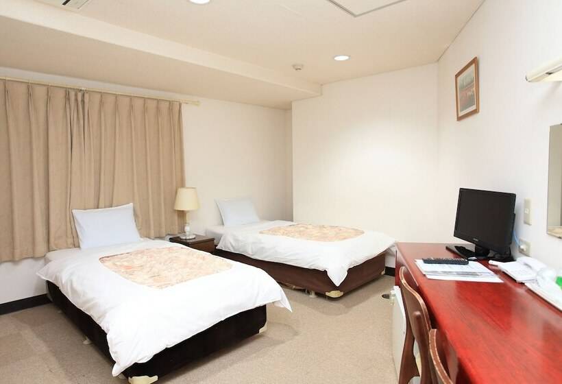 בית מלון כפרי Namba Plaza