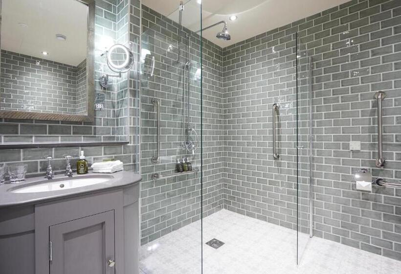 هتل The Duncombe Arms