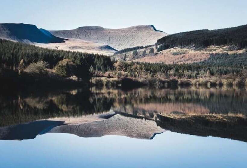 James  Place @ Pontmorlais