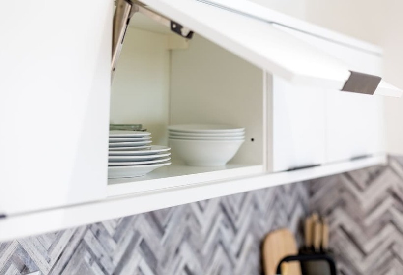 James  Place @ Pontmorlais