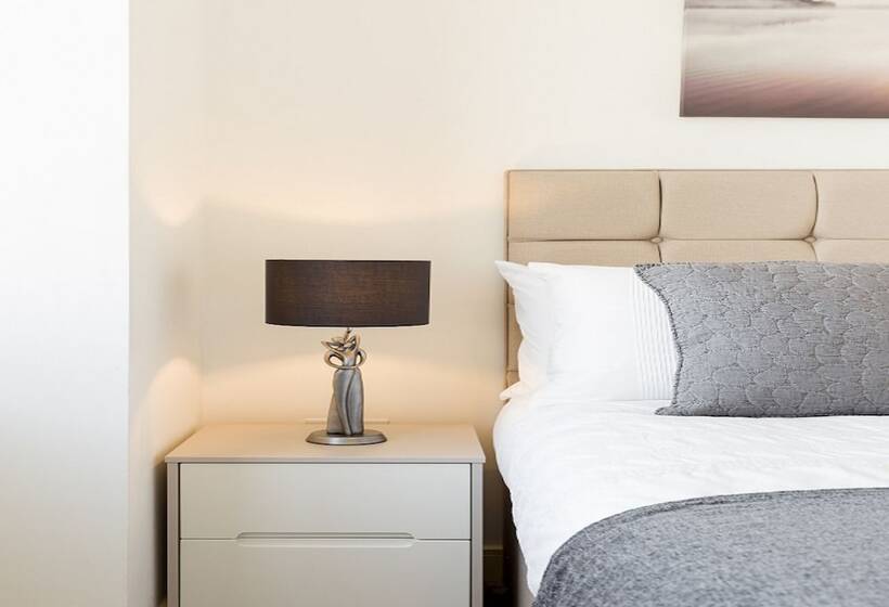 Kcs Luxury Apartment   Broad Street Birmingham