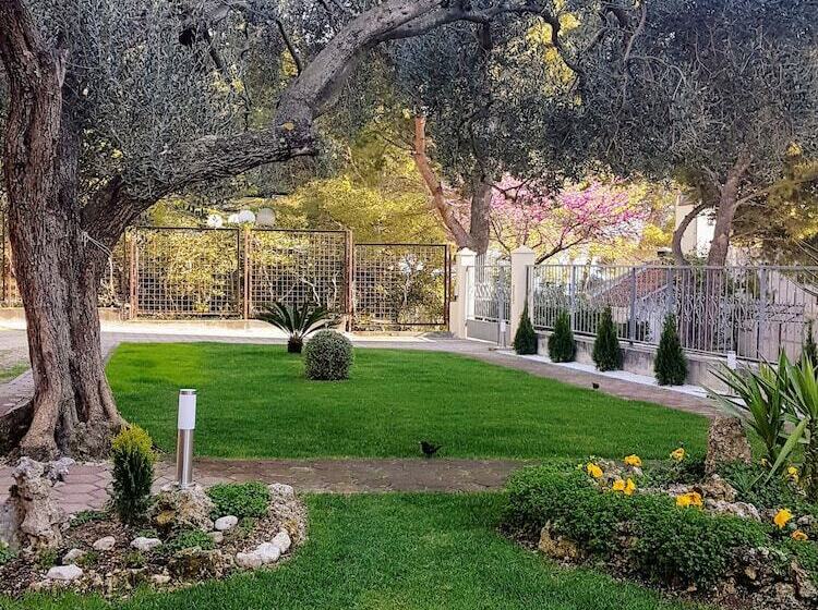 פנסיון Guest House Antonia