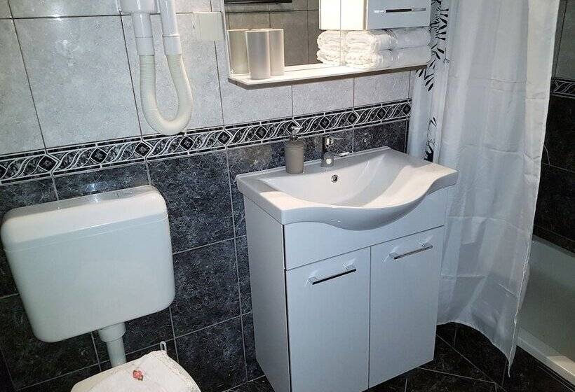 פנסיון Guest House Antonia