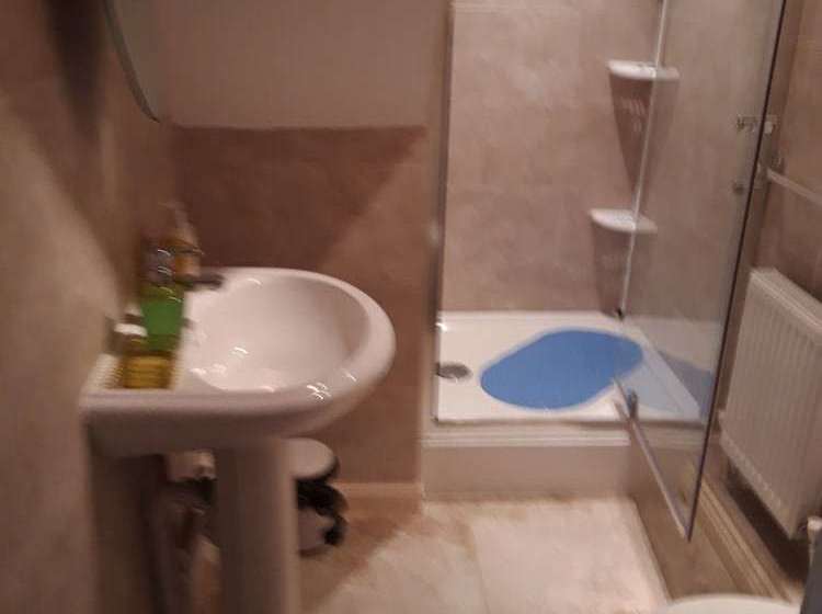 ペンション Solent Gate