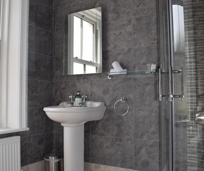 بنسيون Woodlyn Guest House