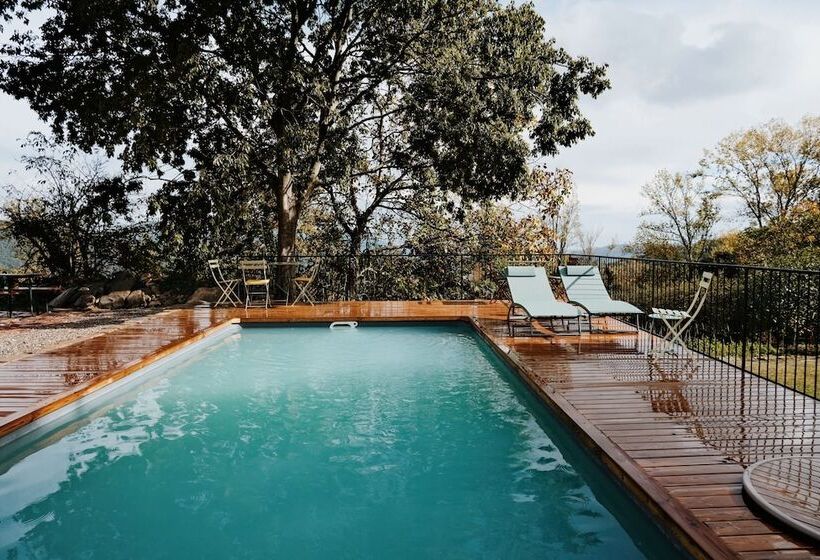 Rectoría De Castellar De La Muntanya