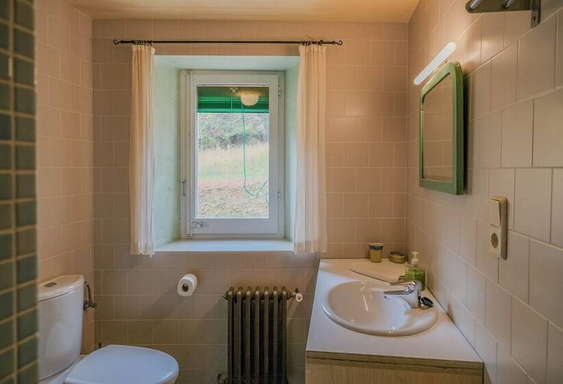 Rectoría De Castellar De La Muntanya