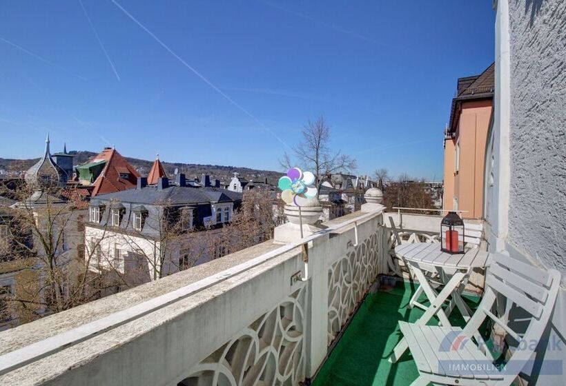 Wohnen Im Exklusiven Dichterviertel