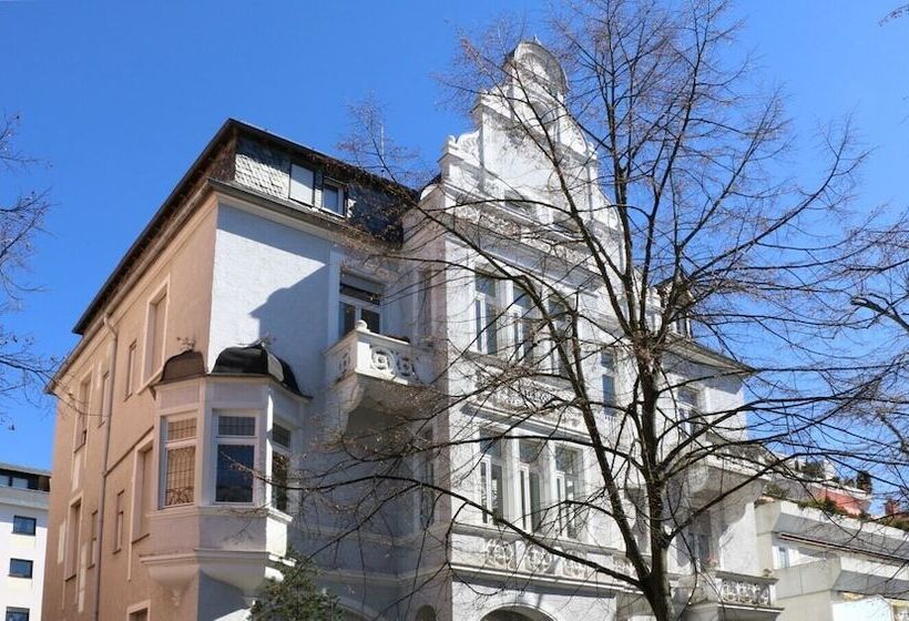 Wohnen Im Exklusiven Dichterviertel