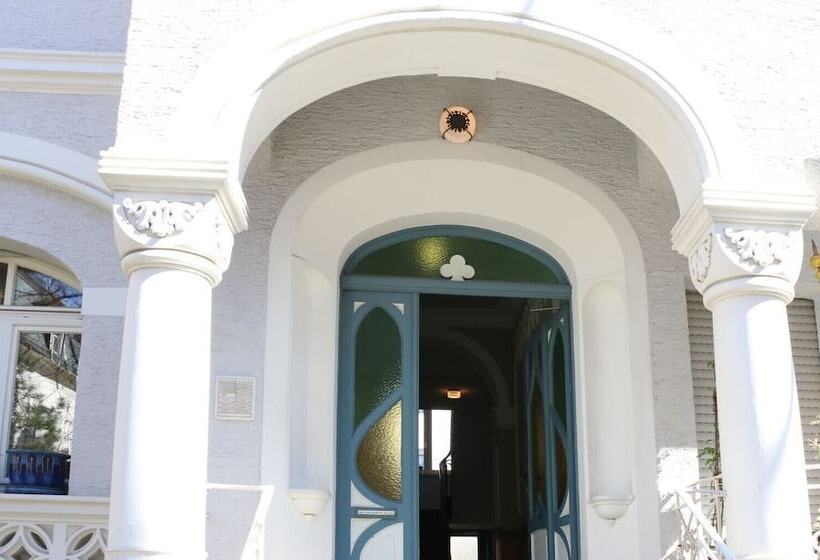 Wohnen Im Exklusiven Dichterviertel