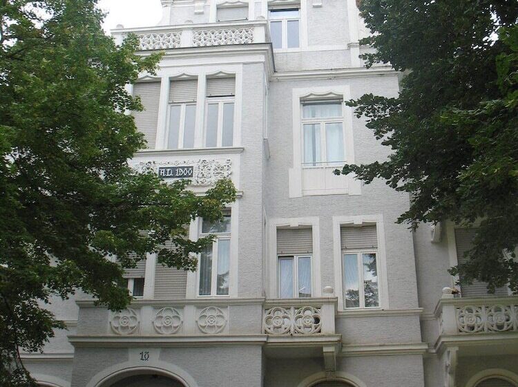 Wohnen Im Exklusiven Dichterviertel