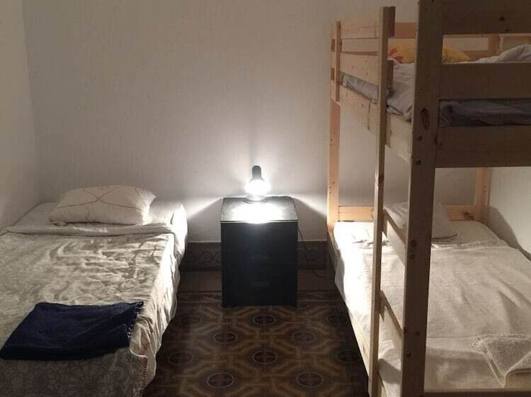 ユースホステル Stardust House Vegueta