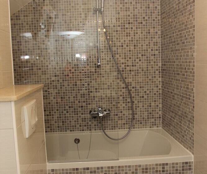 Apartment House Vitaic