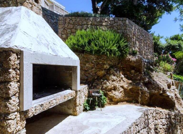 Apartments Plavac Mali