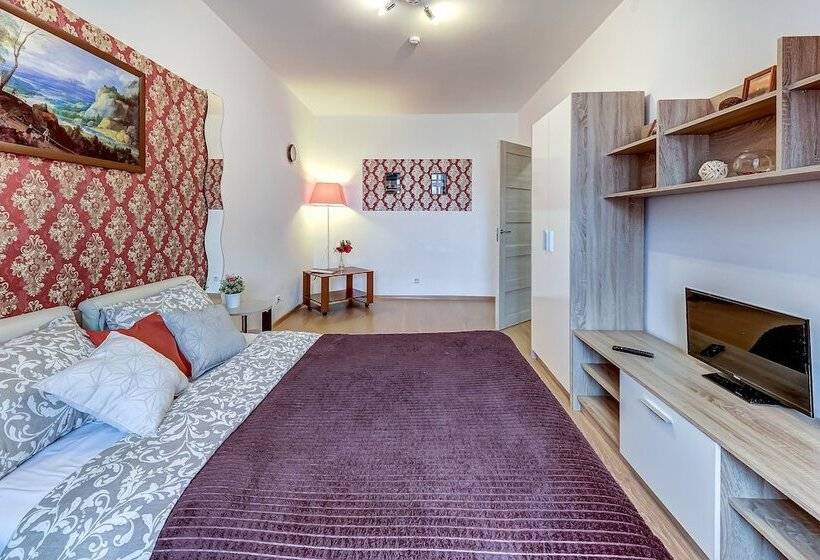 Apartments Vesta On Admiral Cherokov St