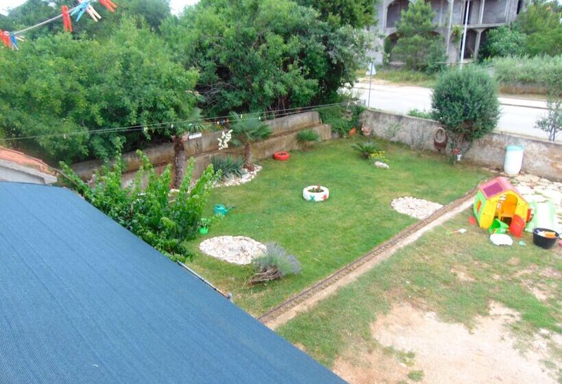 Beautiful Apartment Petra