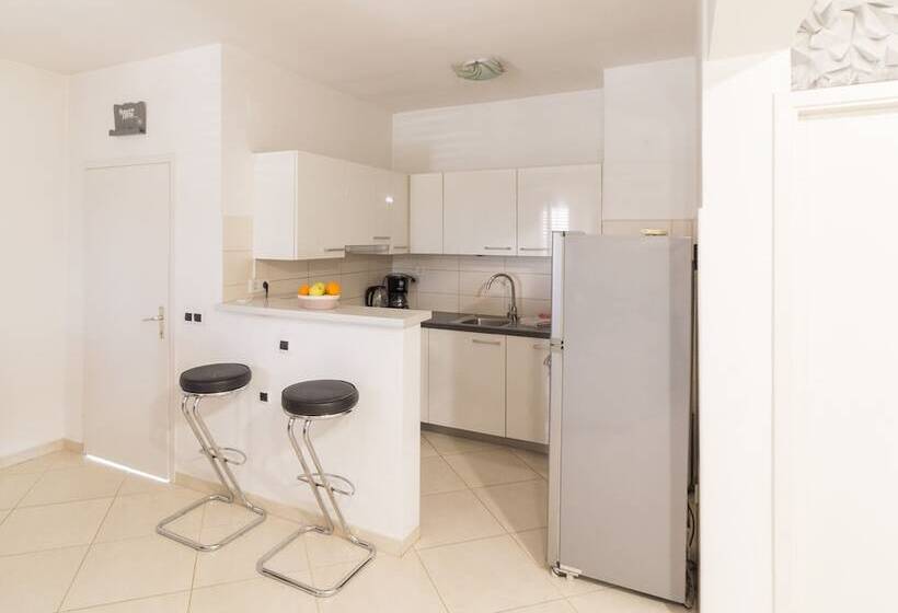 Beautiful Apartment Petra