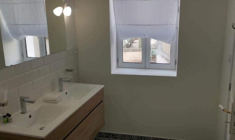 مبيت وإفطار La Centenaire Gruissan   Maison D Hôte