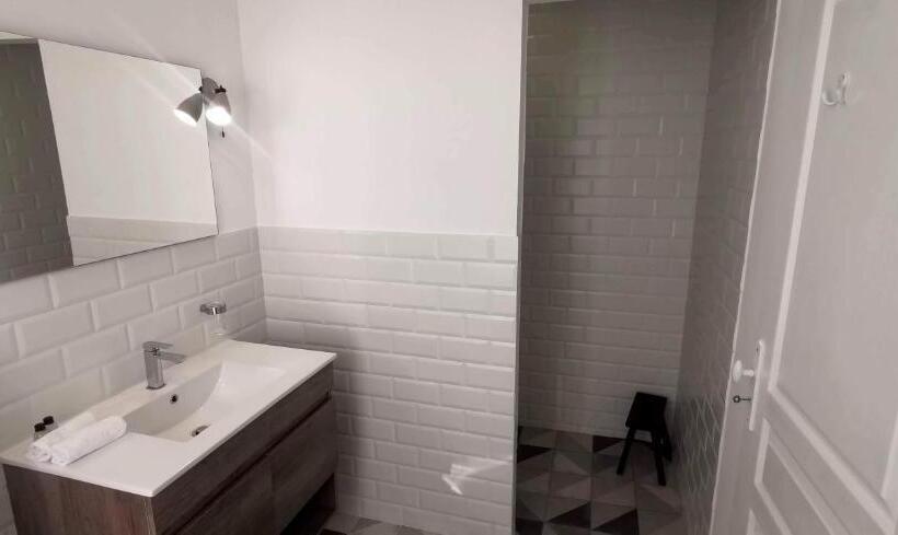 مبيت وإفطار La Centenaire Gruissan   Maison D Hôte