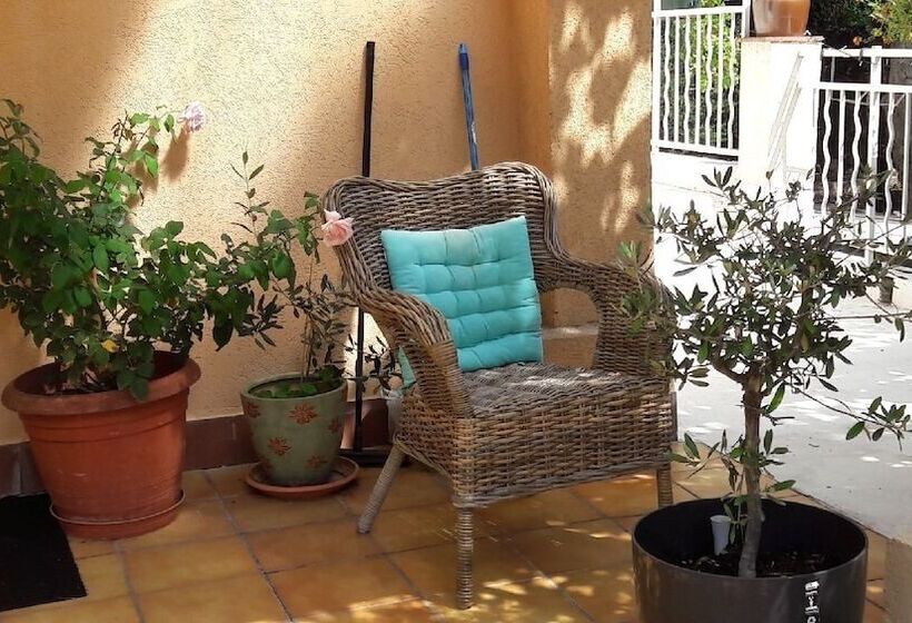 ベッドアンドブレックファースト Les 2 Lions