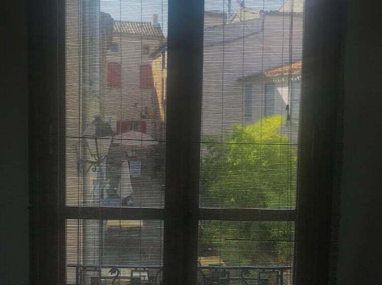 ベッドアンドブレックファースト Librairie Abelard