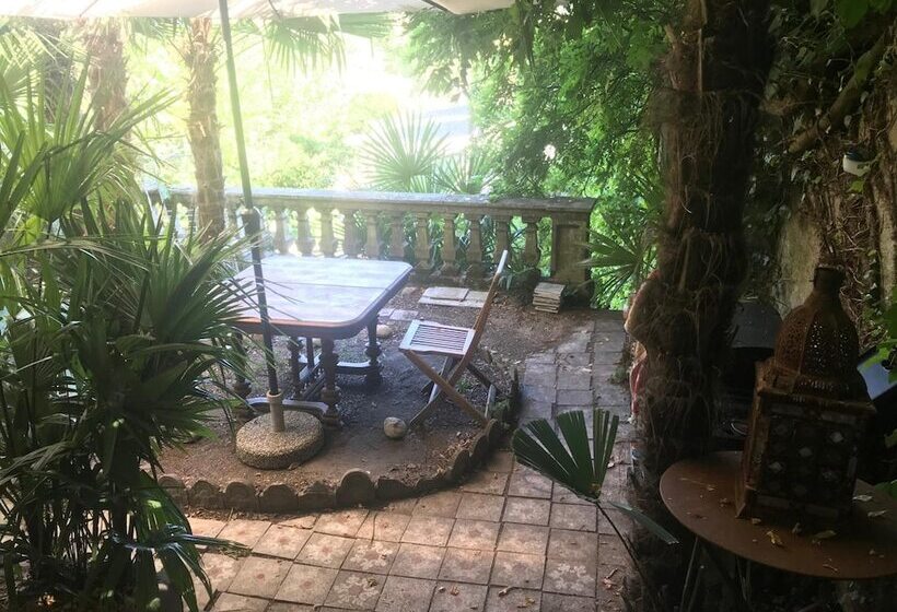 住宿加早餐  Librairie Abelard