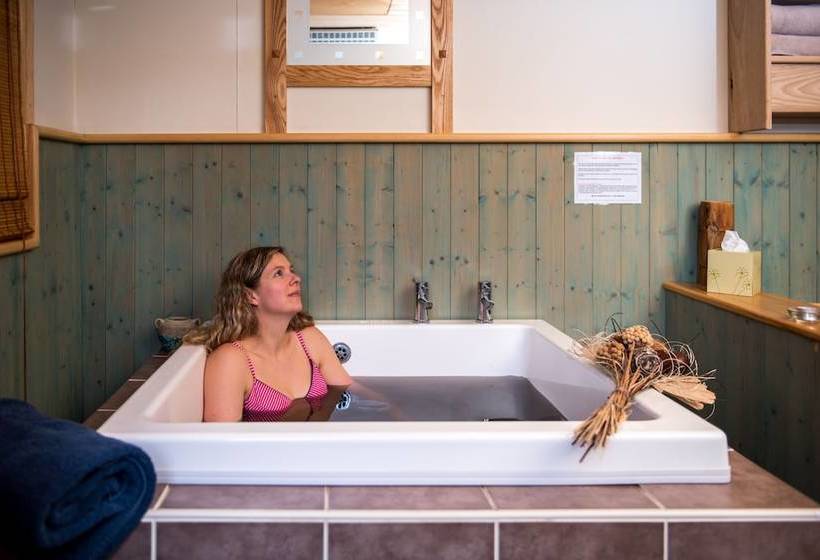 צימר The Middle Piccadilly Rural Retreat