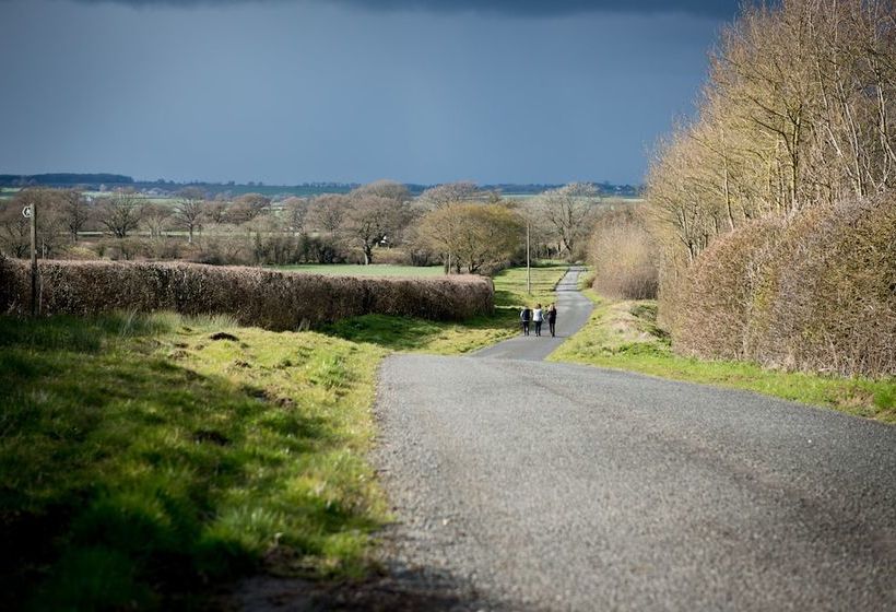 צימר The Middle Piccadilly Rural Retreat
