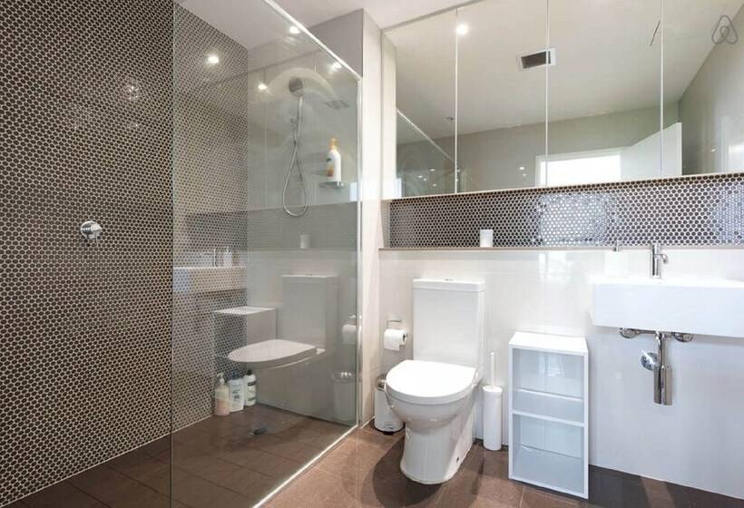 Cbd Apartment In Perfect Location