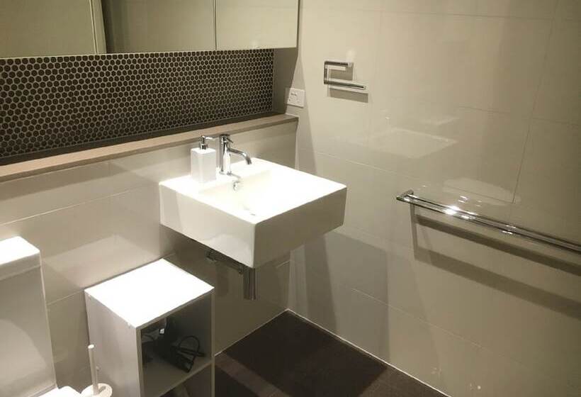 Cbd Apartment In Perfect Location