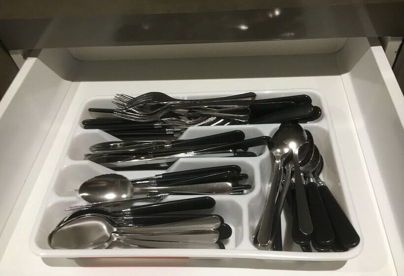 Cbd Apartment In Perfect Location