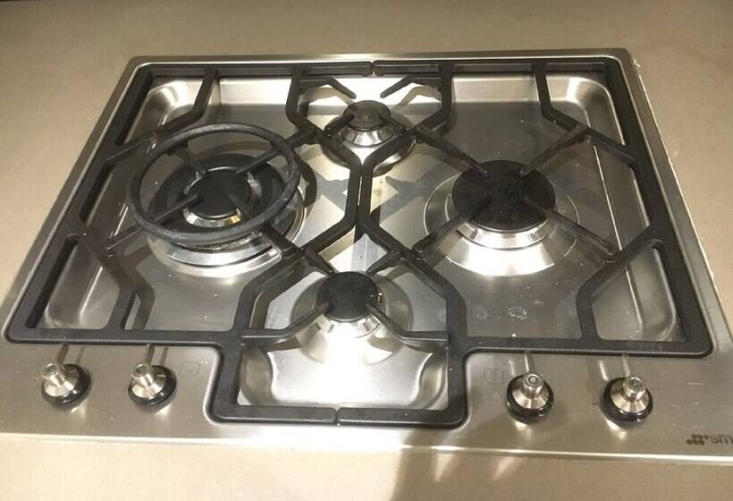 Cbd Apartment In Perfect Location