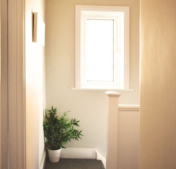 Charming Three Bed Home Near City Centre And Hospital