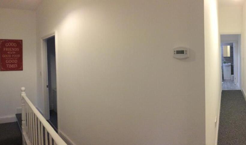 Townhouse @ 97 Edleston Road Crewe