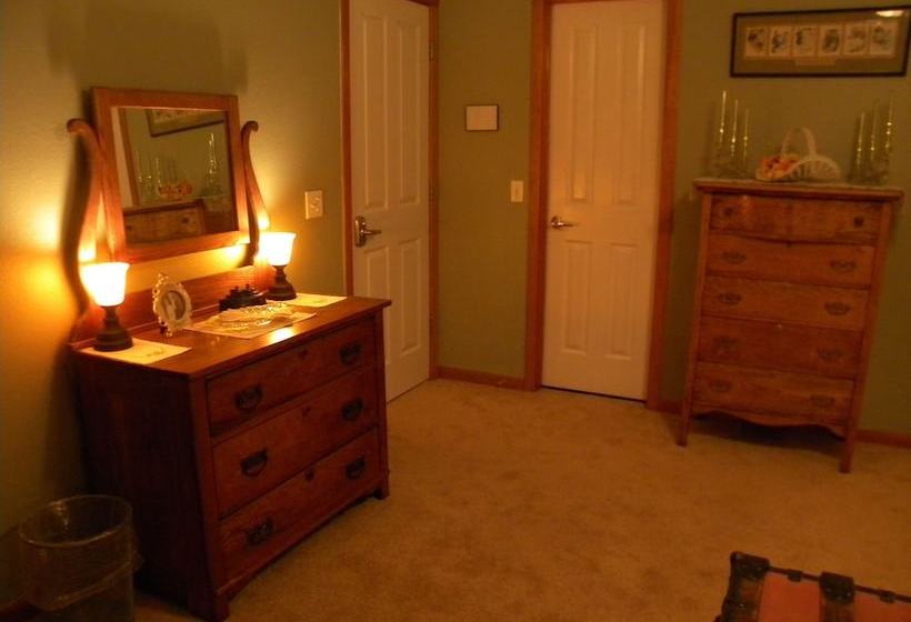 Dancing Moon Bed & Breakfast