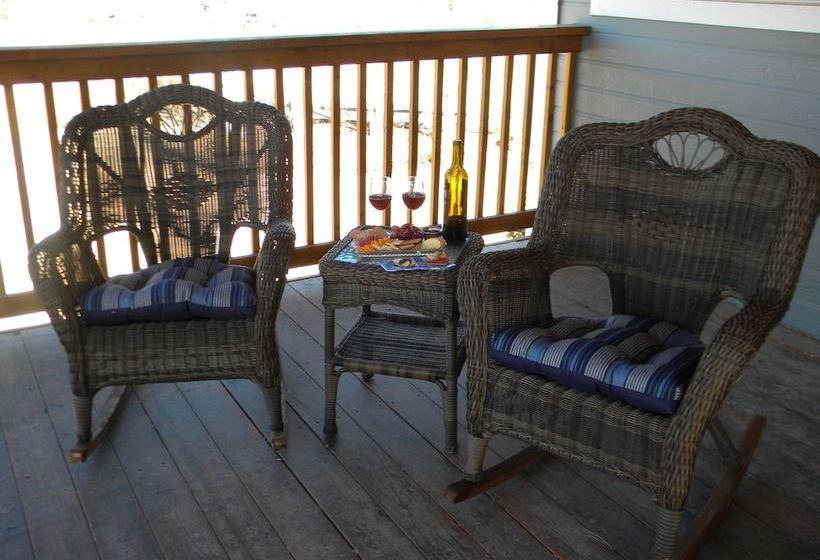 Dancing Moon Bed & Breakfast