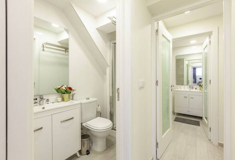 D&s   Torne Apartments