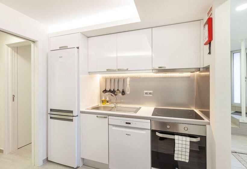 D&s   Torne Apartments