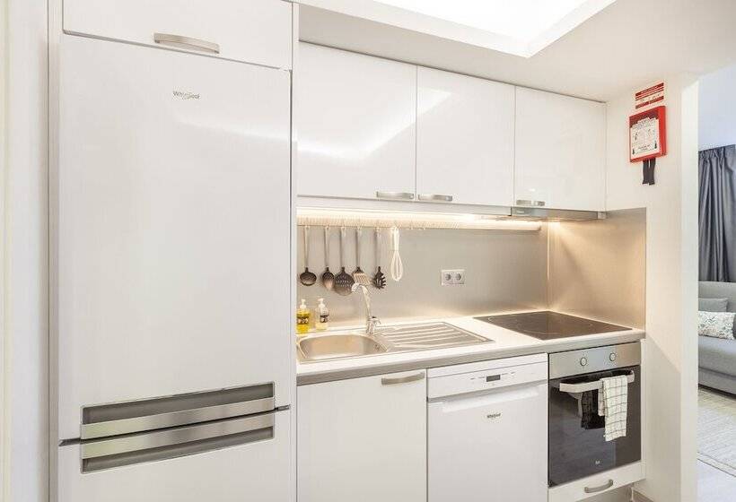 D&s   Torne Apartments