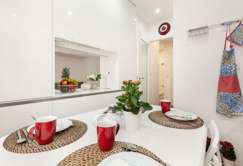 D&s   Torne Apartments