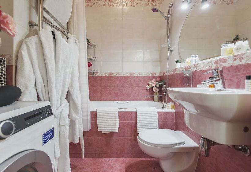 Gm Apartment Serafimovicha 2   88