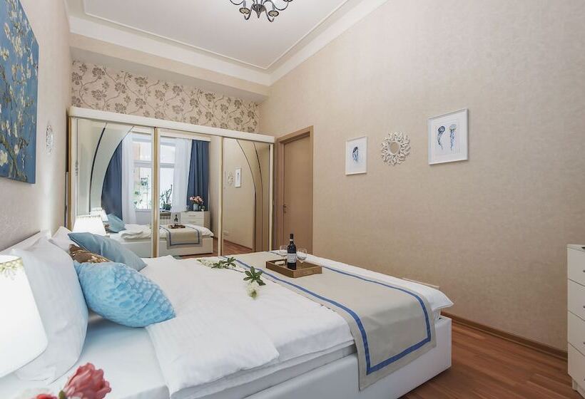 Gm Apartment Serafimovicha 2   88