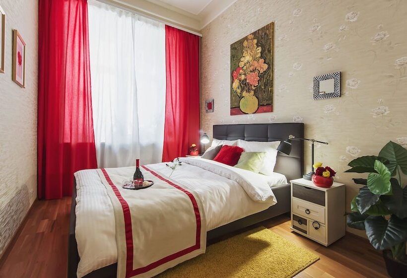 Gm Apartment Serafimovicha 2   88