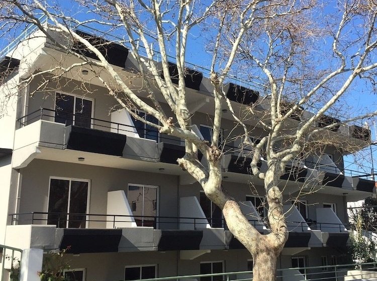 酒店 Black Rose  & Suites