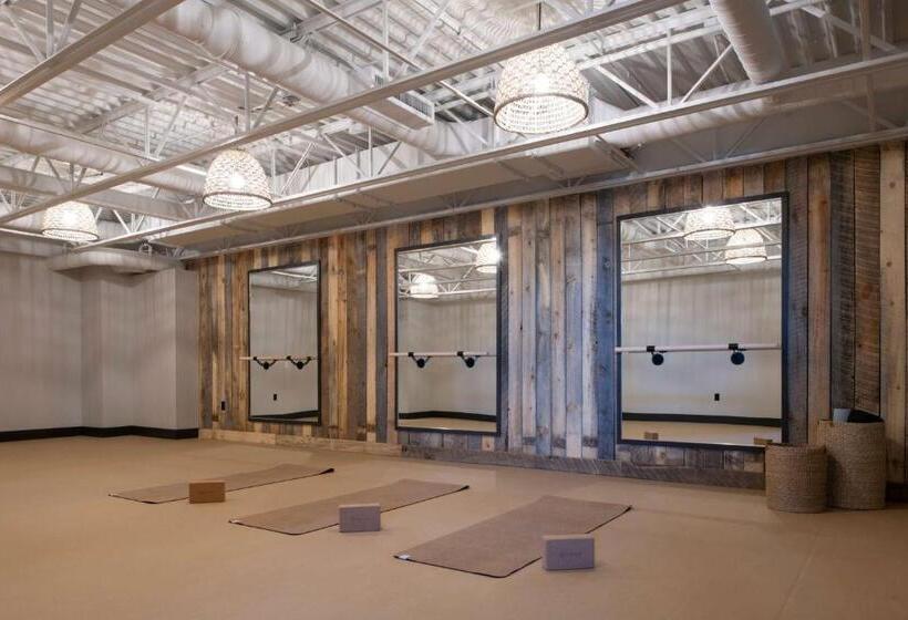 Cantilever Hotel, Trademark Collection By Wyndham