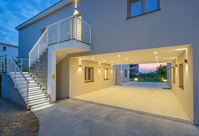 田舎風ホテル Do Petro Relax & Pool