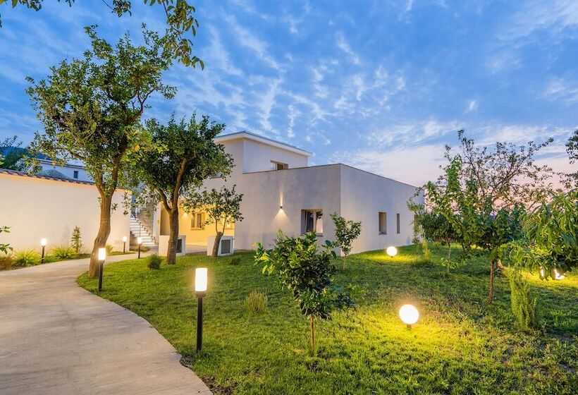 田舎風ホテル Do Petro Relax & Pool