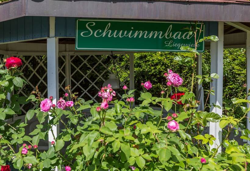 ホテル Winzerverein