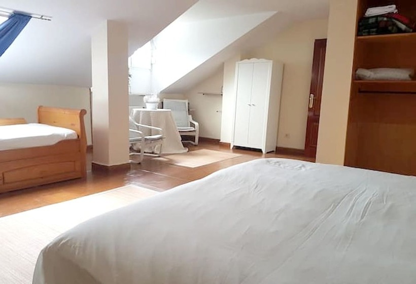Charming House In Bastian