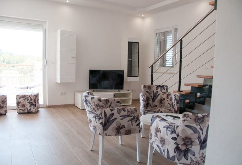 Hvar Holiday Apartments